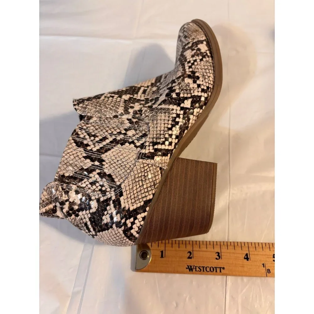 a.n.a. Diablo Snakeskin Print Ankle Booties Stacked Heel Women's 8M Western Chic